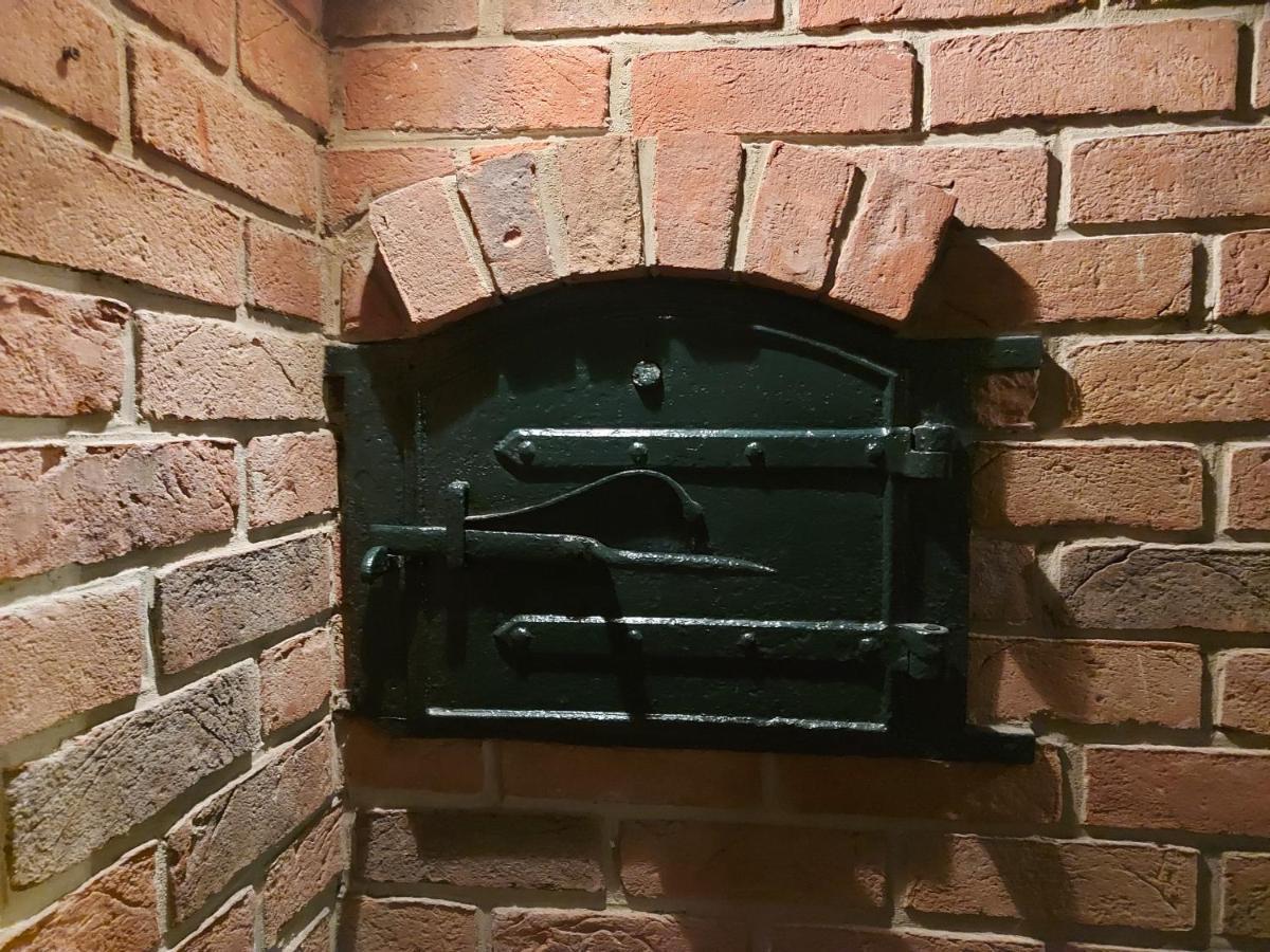 Romantic Lakeside Cottage By The Beach! With Super Cosy Log Burner! The Perfect Escape To Your Home From Home By The Sea! So Relaxing - You Won'T Want To Leave! Pet Friendly! Mablethorpe Exterior foto
